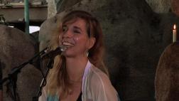 Barbara Carlotti en concert privé vendredi 4 août à 21h25 sur ViaStella