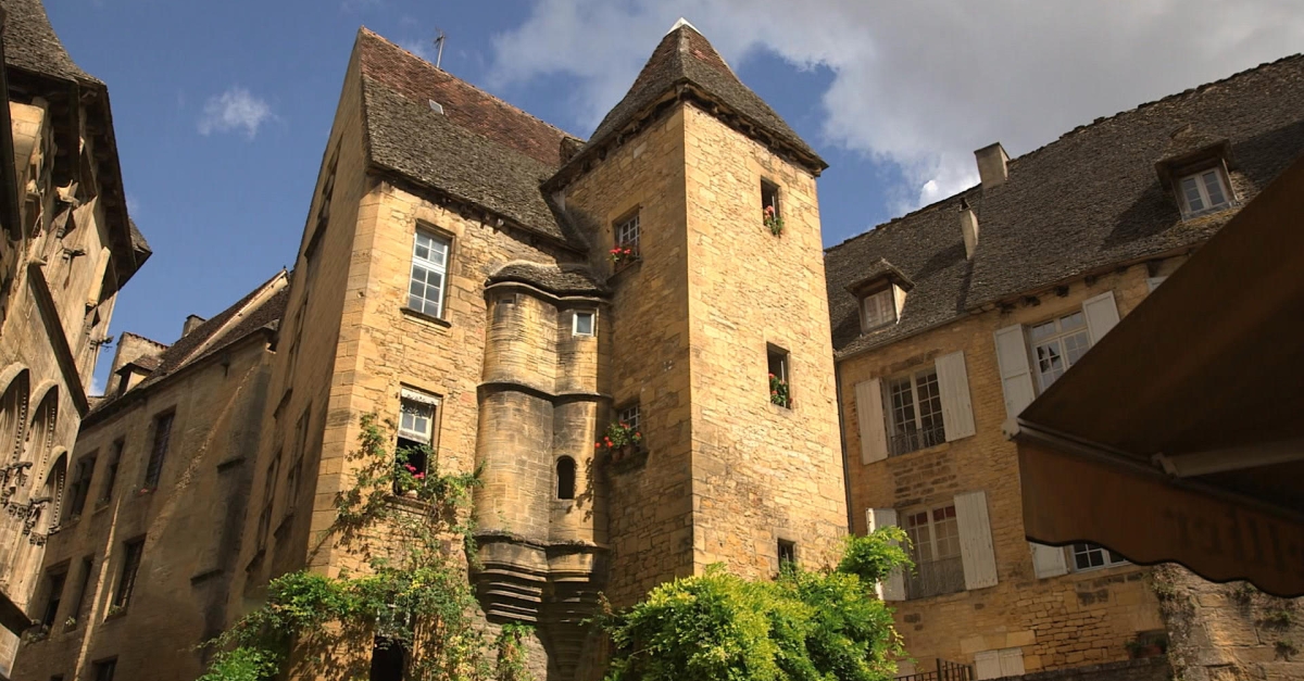 LES 100 LIEUX QU