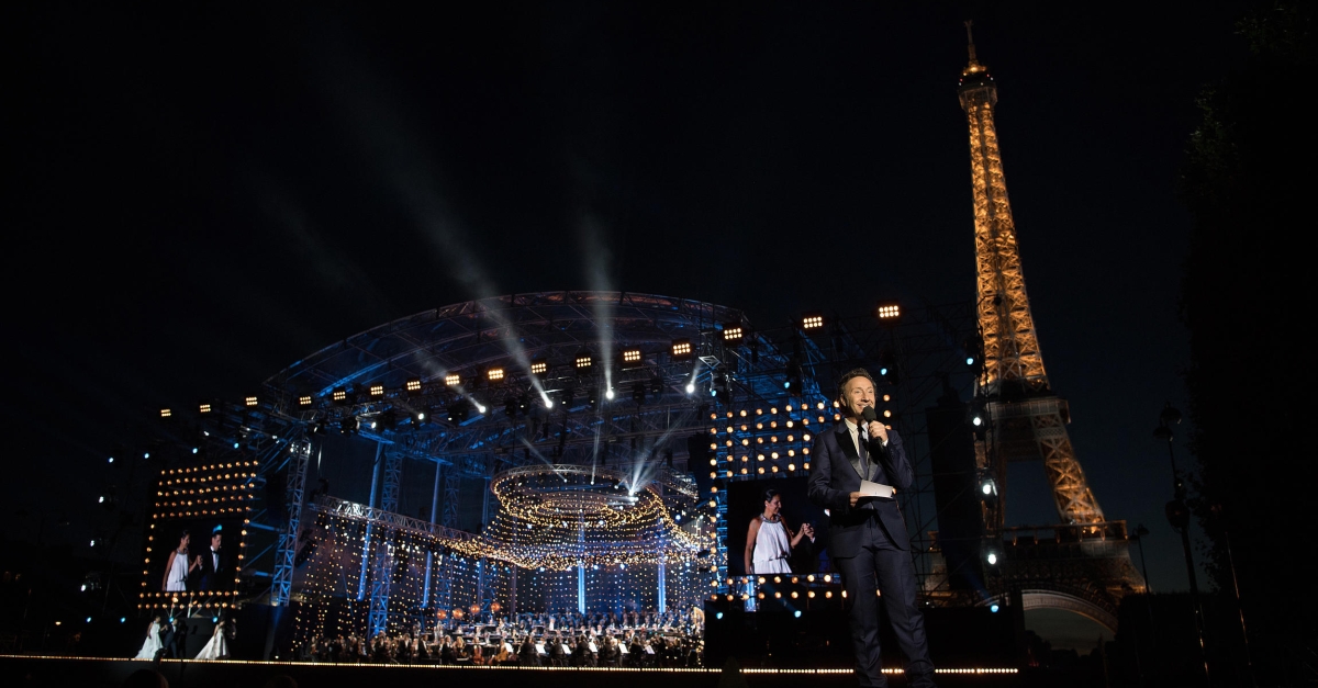 Le Concert de Paris et le feu d'artifice FranceTvPro.fr