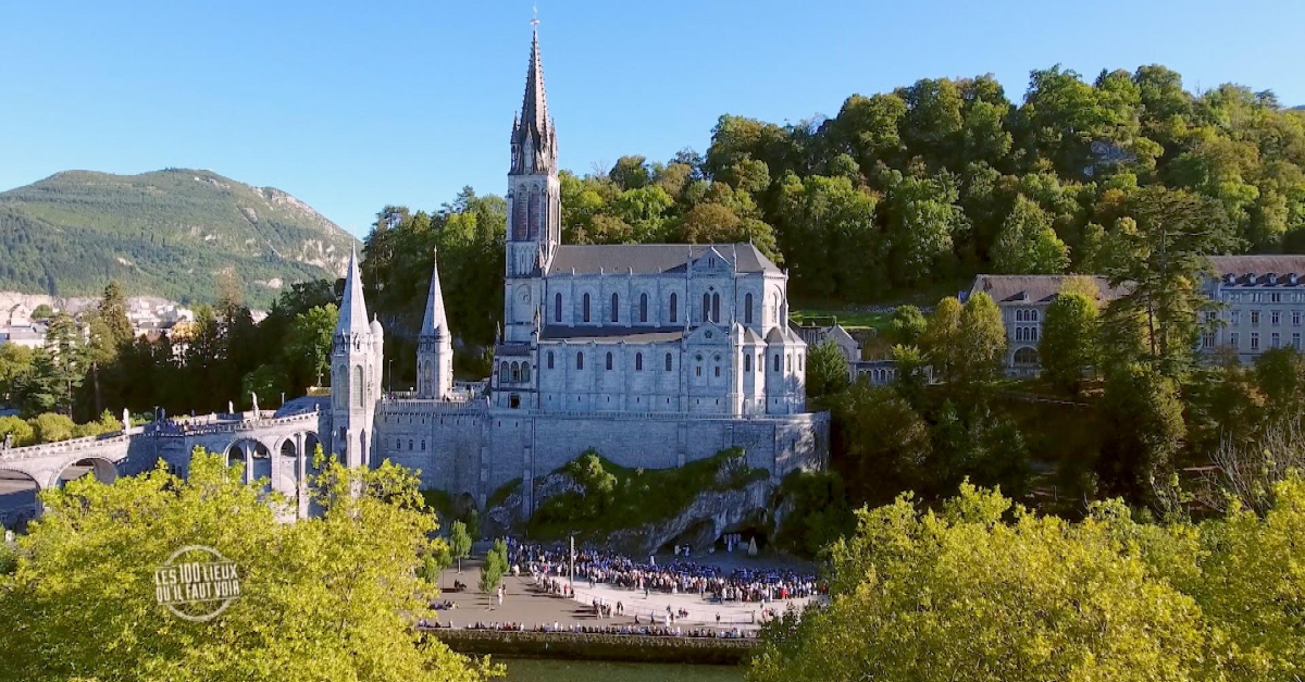 LES 100 LIEUX QU