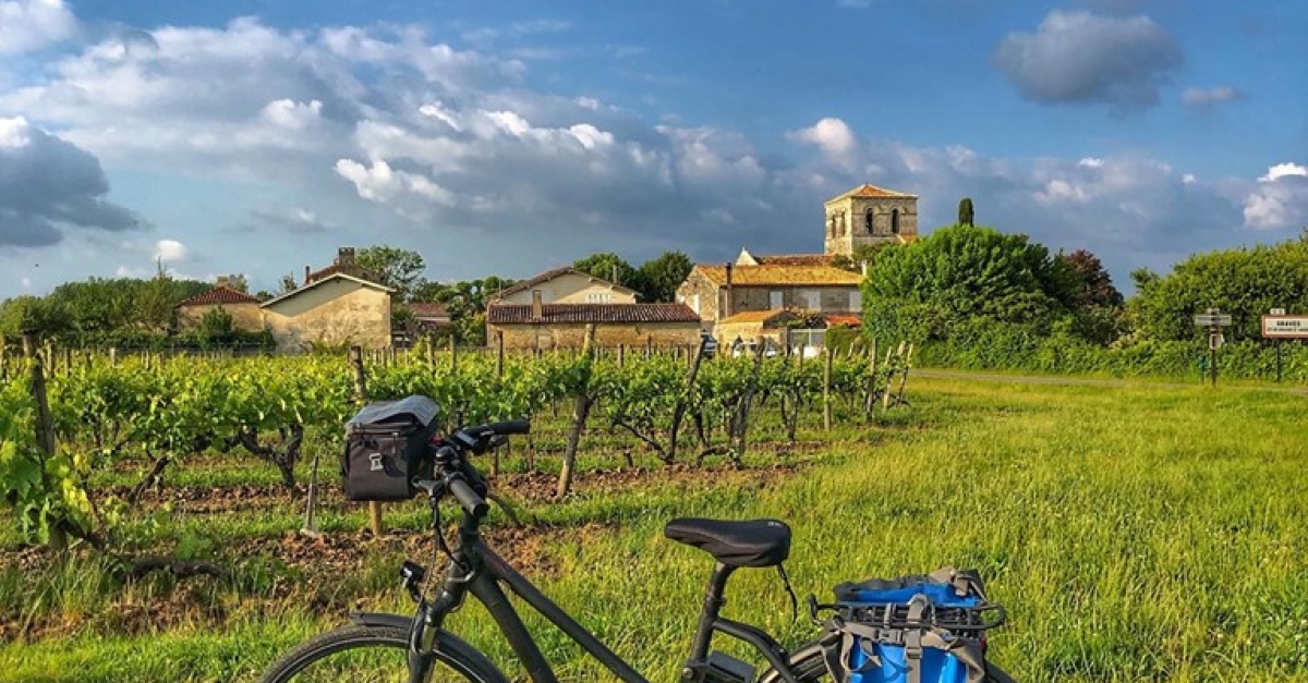 bike riding france dordogne river sarlot bike riding france dordogne river sarlot