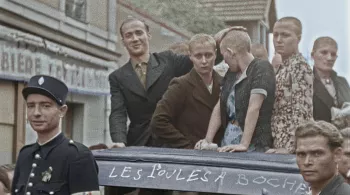 APRES HITLER
