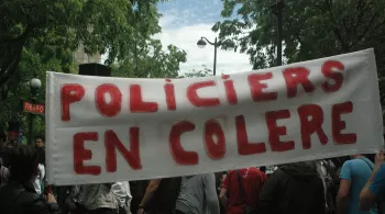 Affiche policiers en colère