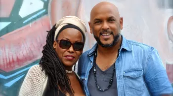 Victor O et Renélyse Cimper, lors du tournage de Ziétaj'