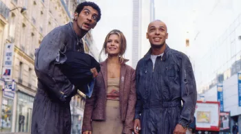LA TOUR MONTPARNASSE INFERNALE FILM DE CHARLES NEMES AVEC ÉRIC JUDOR, RAMZY BEDIA, … #REUNION 1ERE