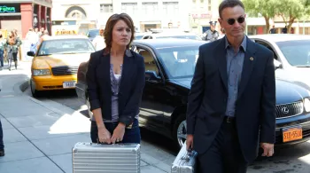 LES EXPERTS : MANHATTAN - SAISON 9