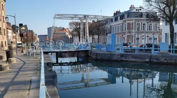 DOUAI