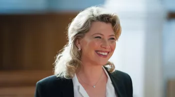 CANDICE RENOIR S4