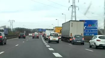 Enquêtes de Région : C'est mieux de l'autre côté