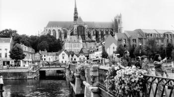 Amiens, Notre-Dame en son quariter