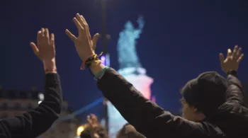 NUIT DEBOUT