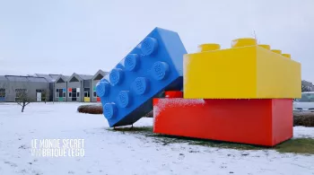 LE MONDE SECRET DE LA PETITE BRIQUE LEGO