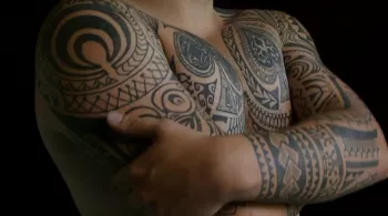 Tatouage sur torse