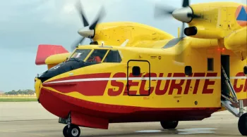 photo Canadair © Max PPP