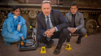 Photo extraite du premier épisode de la 19e saison d'Inspecteur Barnaby, avec Manjinder Virk, Neil Dudgeon, Nick Hendrix