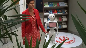 EDR : Laurence Giroult et Pepper