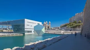 LES NOMADES