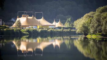 Chapiteau reflet - ©Pascal Sulocha - France 3 FC