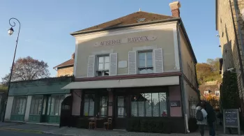 UNE MAISON UN ARTISTE