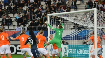 FOOTBALL FEMININ