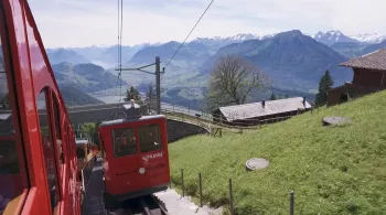 DES TRAINS PAS COMME LES AUTRES
