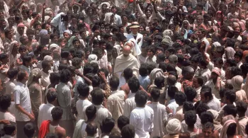 GANDHI