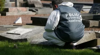 POLICE SCIENTIFIQUE : QUAND LES VRAIS EXPERTS...