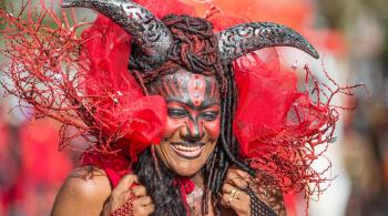 Parade du Mardi Gras à Fort-de-France  : Diable Rouge