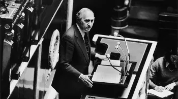  Lucien Neuwirth