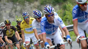 peloton coureurs cyclistes