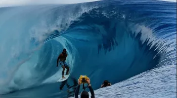 Teahupoo - mag Les dessous de la vague