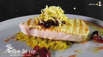 Espadon grillé fondu de poireau et sauce cerise