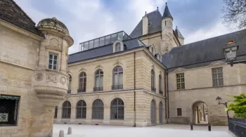 Musée des BA Dijon vue rue Longepierre 2019 -© Mairie de Dijon