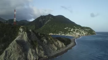 DES VOLCANS ET DES ILES S02