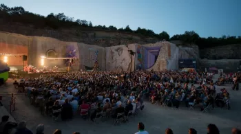 Concert à la Karrière de Villars Fontaine © Michel Joly