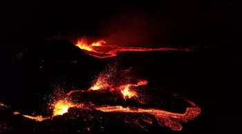 ARCHIPELS : RÉUNION LE VOLCAN ROUGE