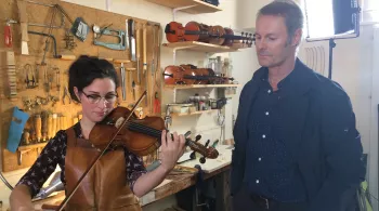 Emmanuel Faure et Adèle Débias, luthière