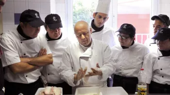 Les Uns avec les Autres, dans les pas de Thierry Marx