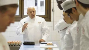 Thierry Marx et les apprentis © ROCHE Productions