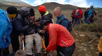 Kilimandjaro du sommet de l'Afrique au sommet de l'état