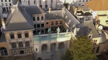UNE MAISON, UN ARTISTE