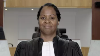 Femmes kanak, les pionnières