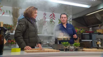 Ça roule en cuisine - Marie Carrer – crédit FTV