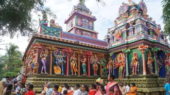 Nouvel An Tamoul La tradition à l’honneur Célébrons la nouvelle année 5123 sur Réunion la 1ère