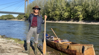 Julie Hattu sur la Loire © Alexandra Lahuppe