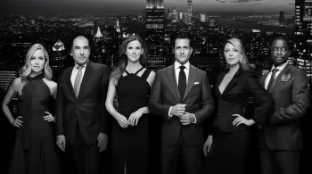 Suits, avocats sur mesure  SAISON 4  sur Réunion la 1ère : Au début de la saison 4, Mike ne travaille plus pour Pearson Specter, un changement considérable pour les intrigues et les relations entre les personnages. Alors Mike a-t-il eu raison de quitter son travail d’avocat ?