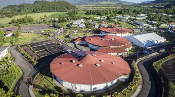 [DIRECT] Pâque Protestante : Une union historique au cœur de la Plaine des Cafres Ce dimanche 05 avril 2026, Réunion la 1ère vous invite à vivre un événement spirituel inédit. Pour la première fois, plusieurs Églises protestantes évangéliques de l’île s’unissent pour célébrer la Pâque. Un culte exceptionnel à suivre dès 09h30 en direct simultané sur la Télé, la Radio et le Web.