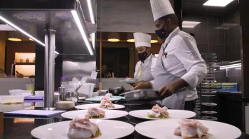 OUTRE-MER, LA CUISINE DES ETOILES
