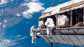 La station spatiale international : Missions à haut risque