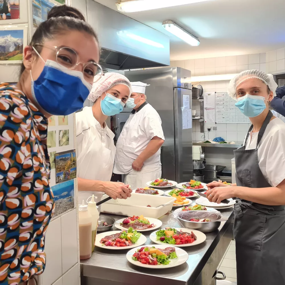 NA LGDR 109 cuisine